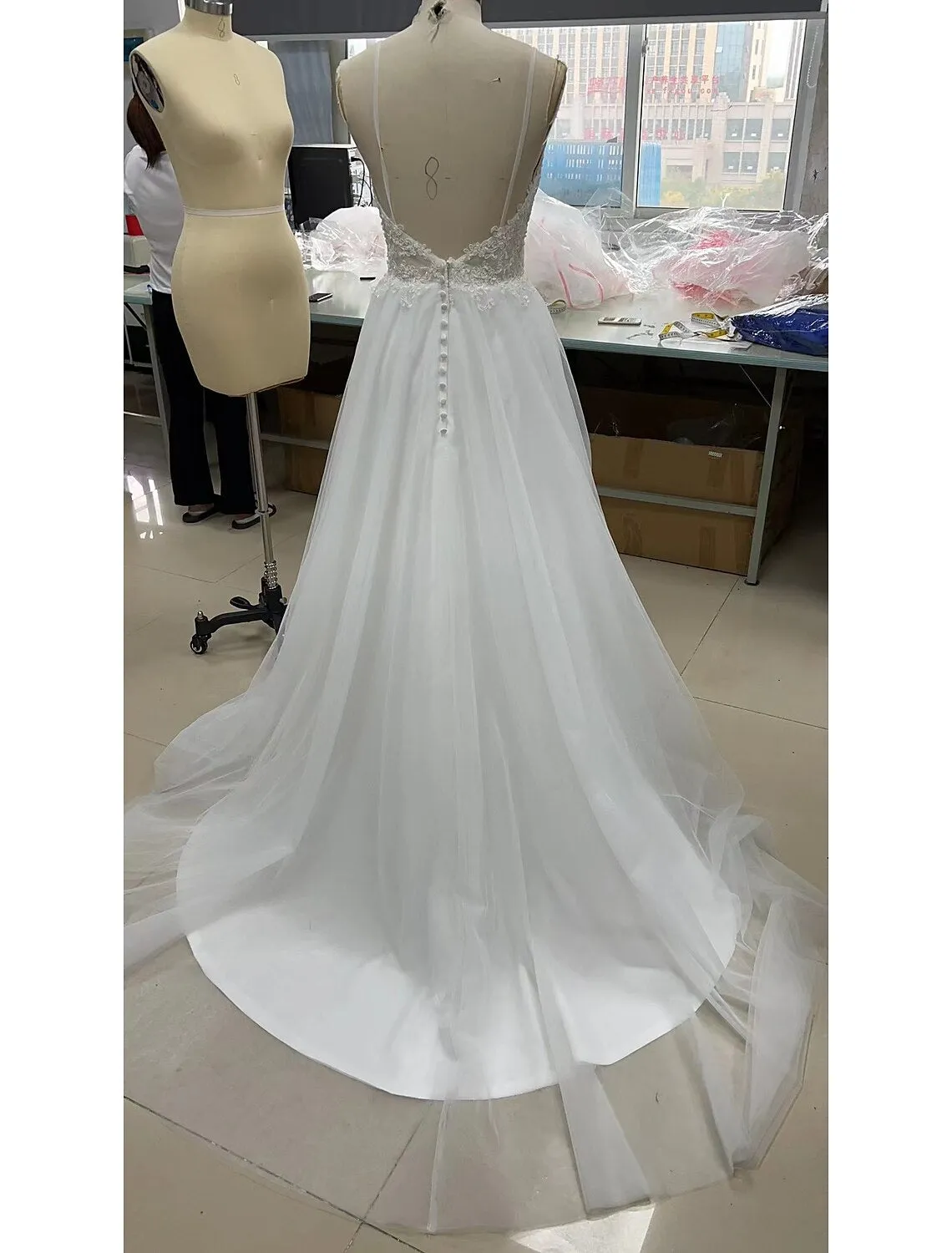 A-Line Evening Gown Minimalist Dress Engagement Sweep / Brush Train Sleeveless V Neck Tulle with Beading Appliques Shouder Flower
